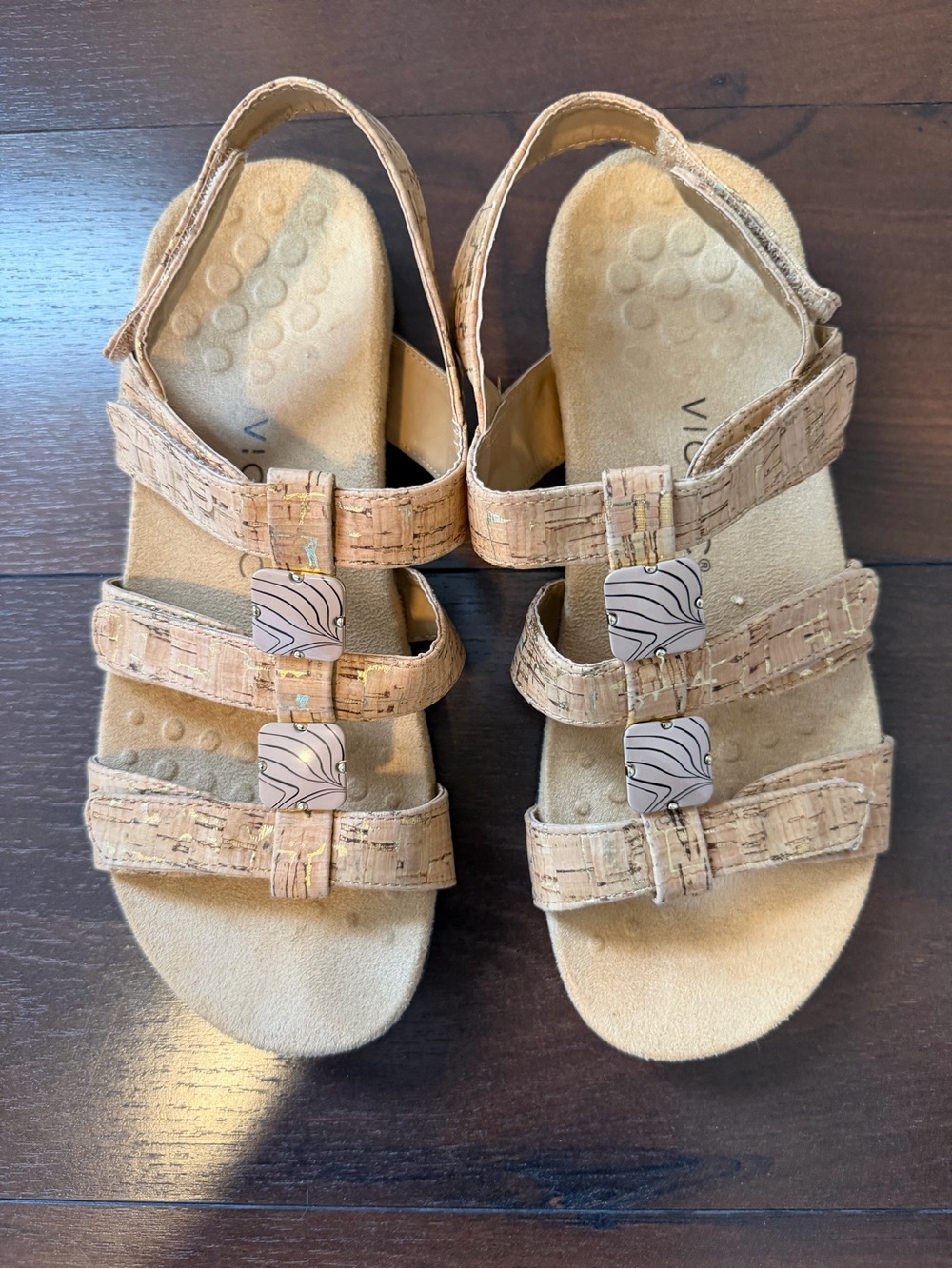 Vionic Amber Gold Cork Adjustable Strappy
Comfort Sandal Women's Size 8
